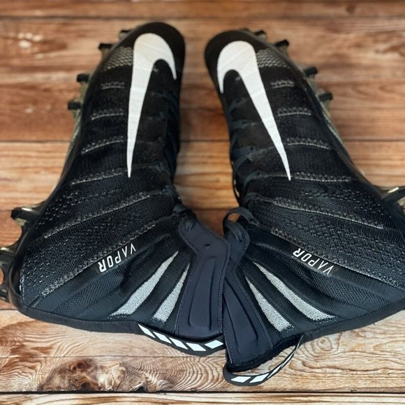 NEW Nike Vapor Untouchable 3 Elite Black Cleats (AO3006-010) Men\'s Size 13.5 main image 4